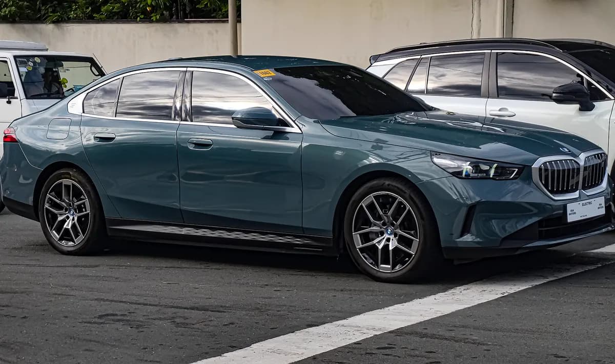 BMW i5