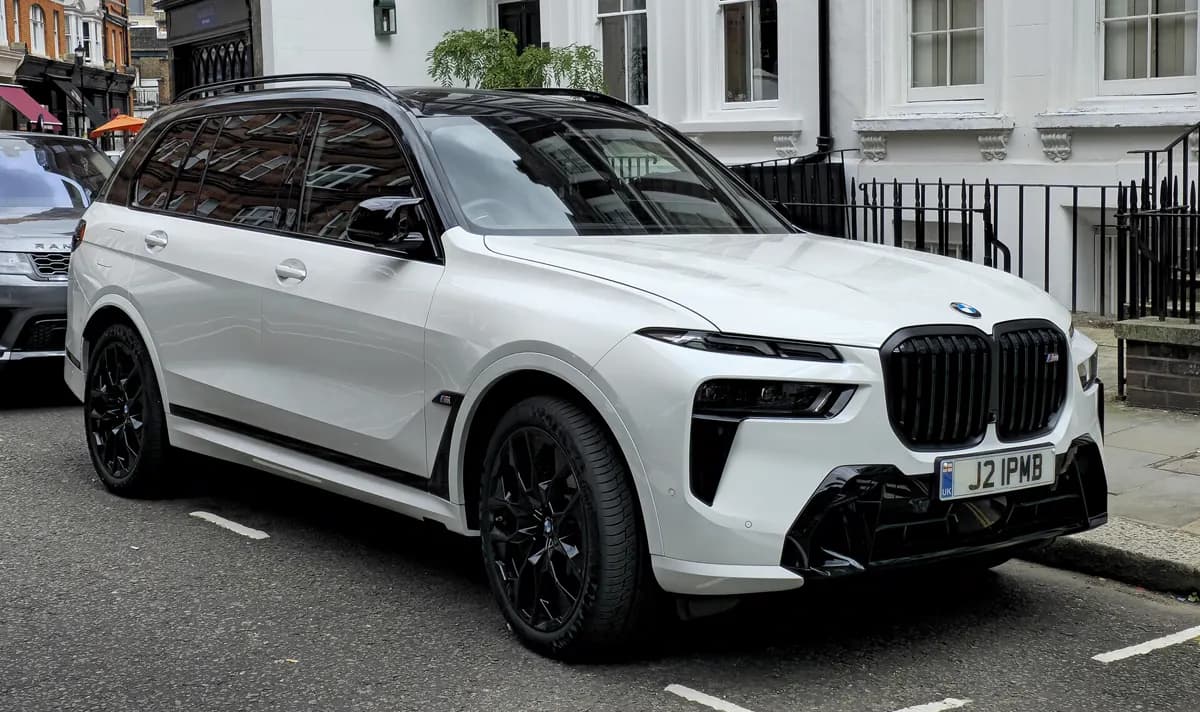 BMW X7