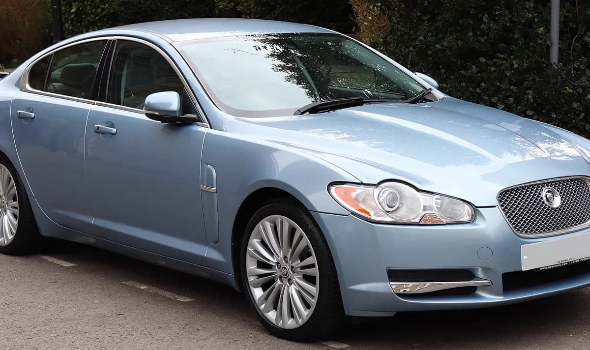 Jaguar XF