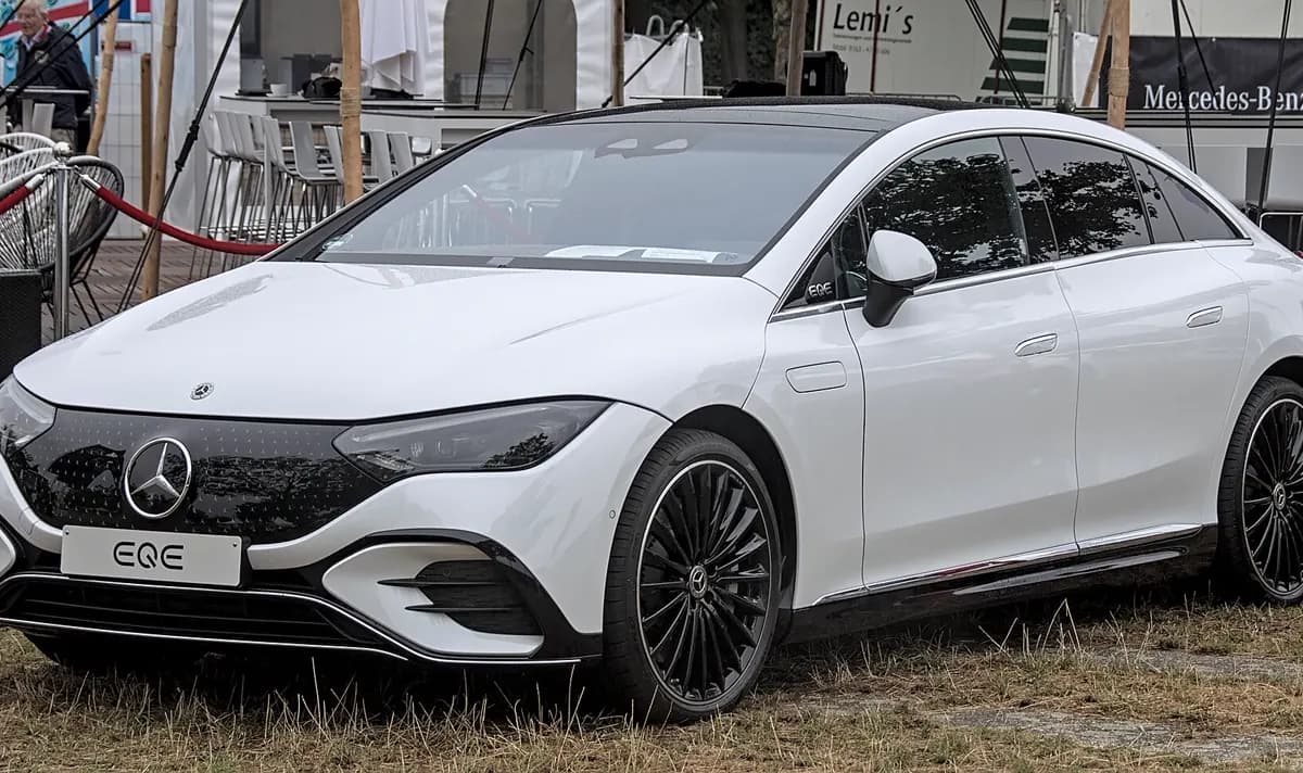 Mercedes-Benz EQE