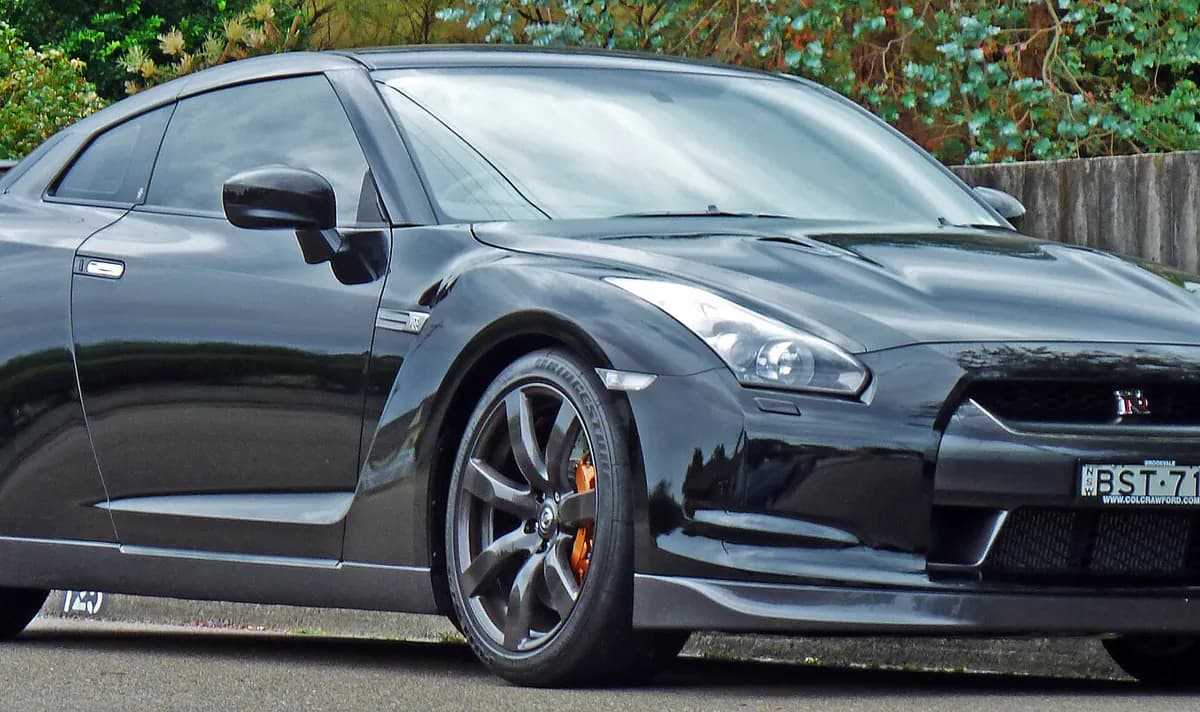 Nissan GT-R