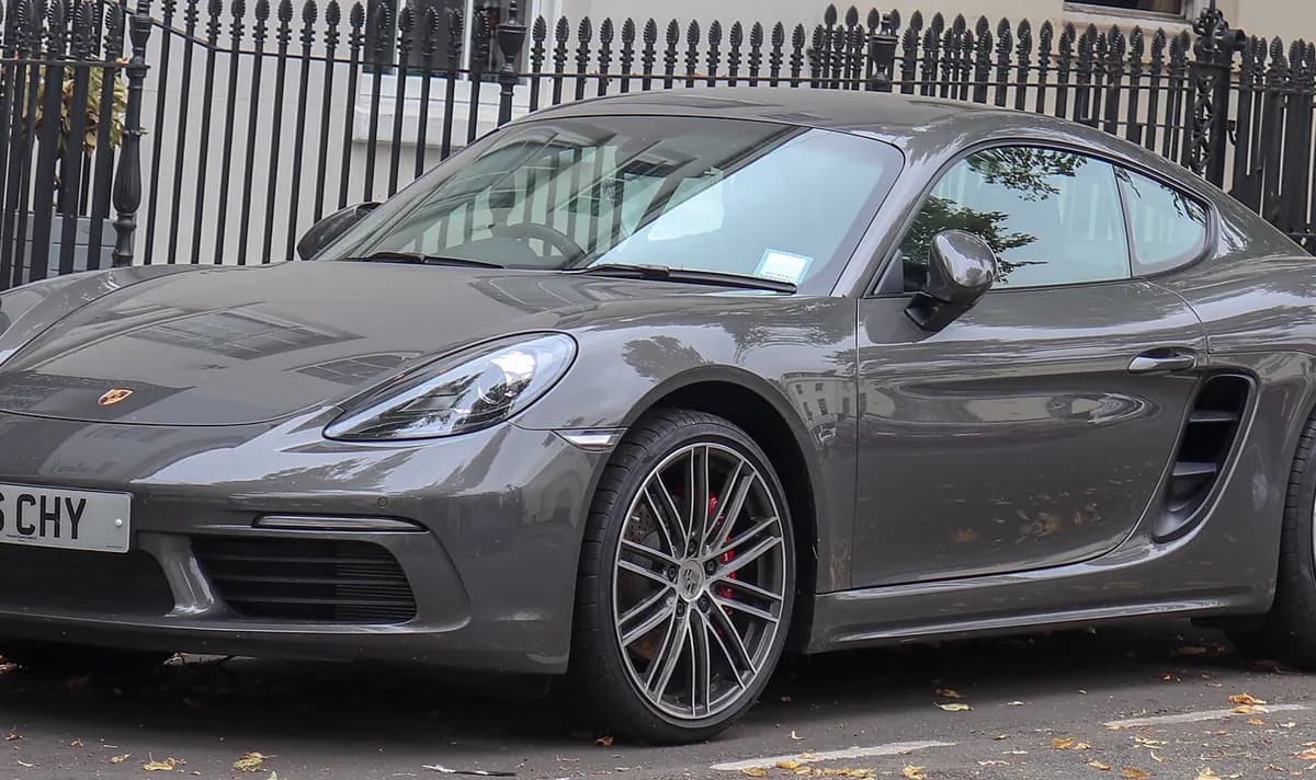 Porsche 718 Boxster