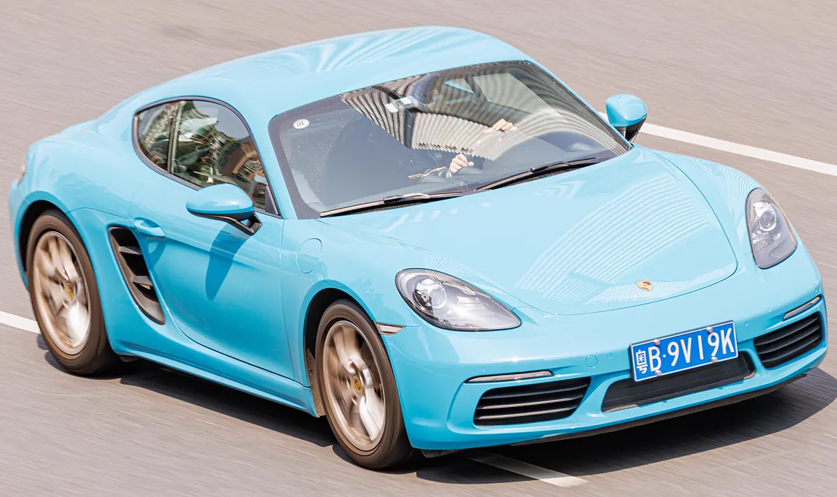 Porsche 718 Cayman