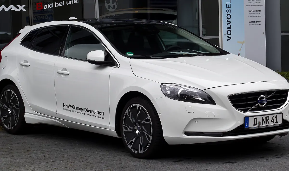 Volvo V40